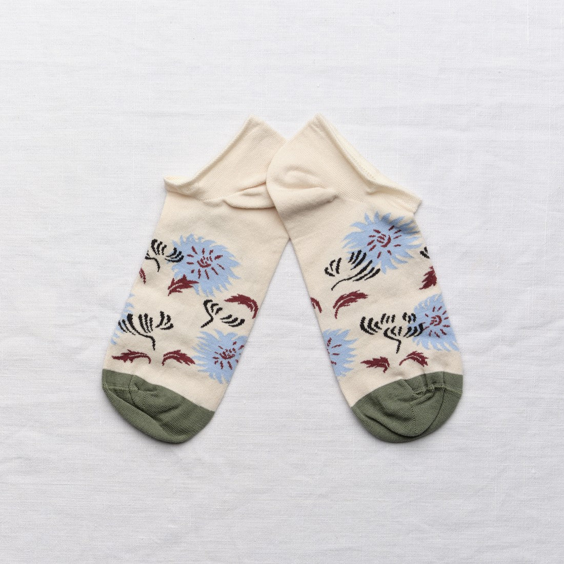 Natural Flower Ankle Socks