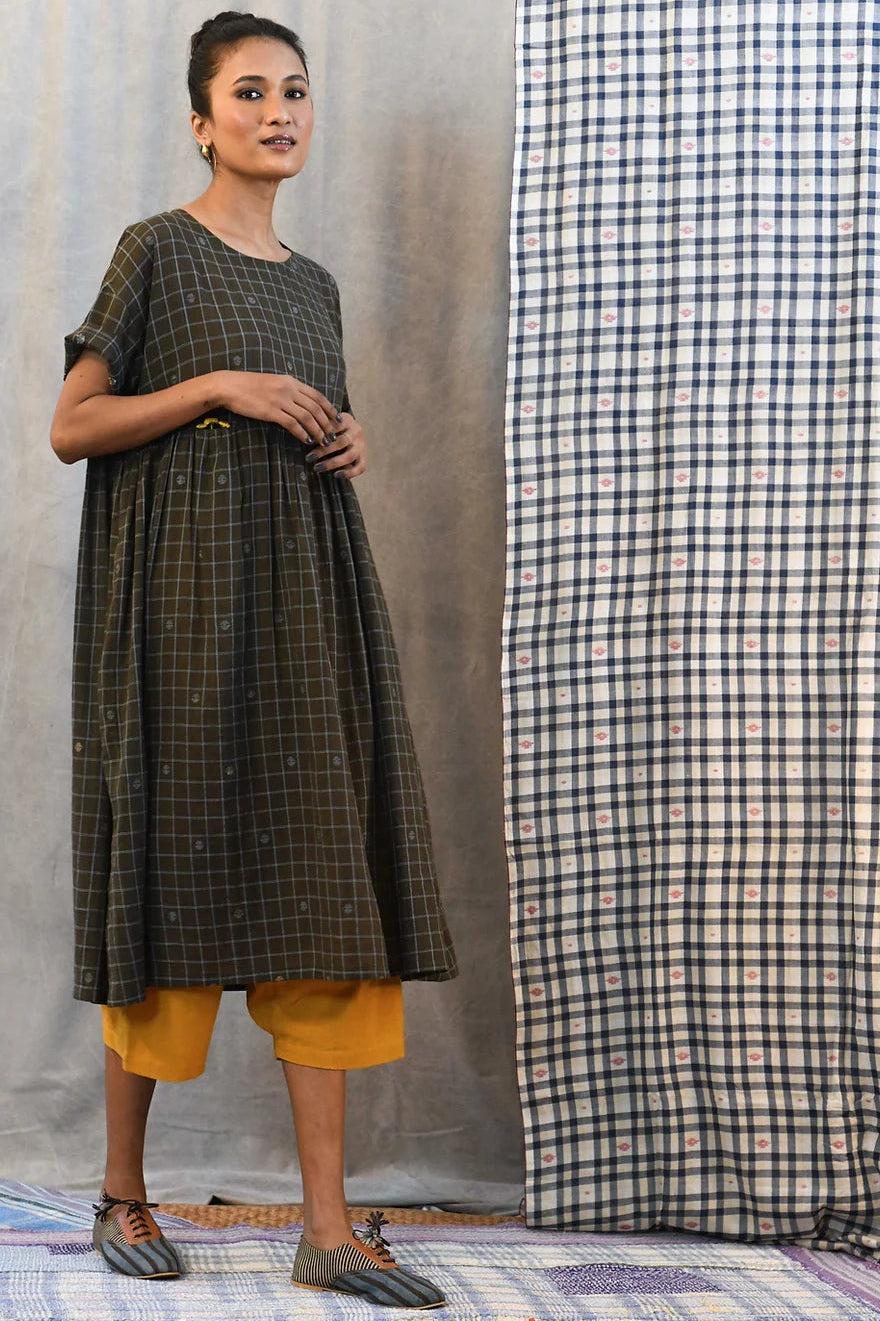 Jamdani Handloom Wan Chai Dress in Brown