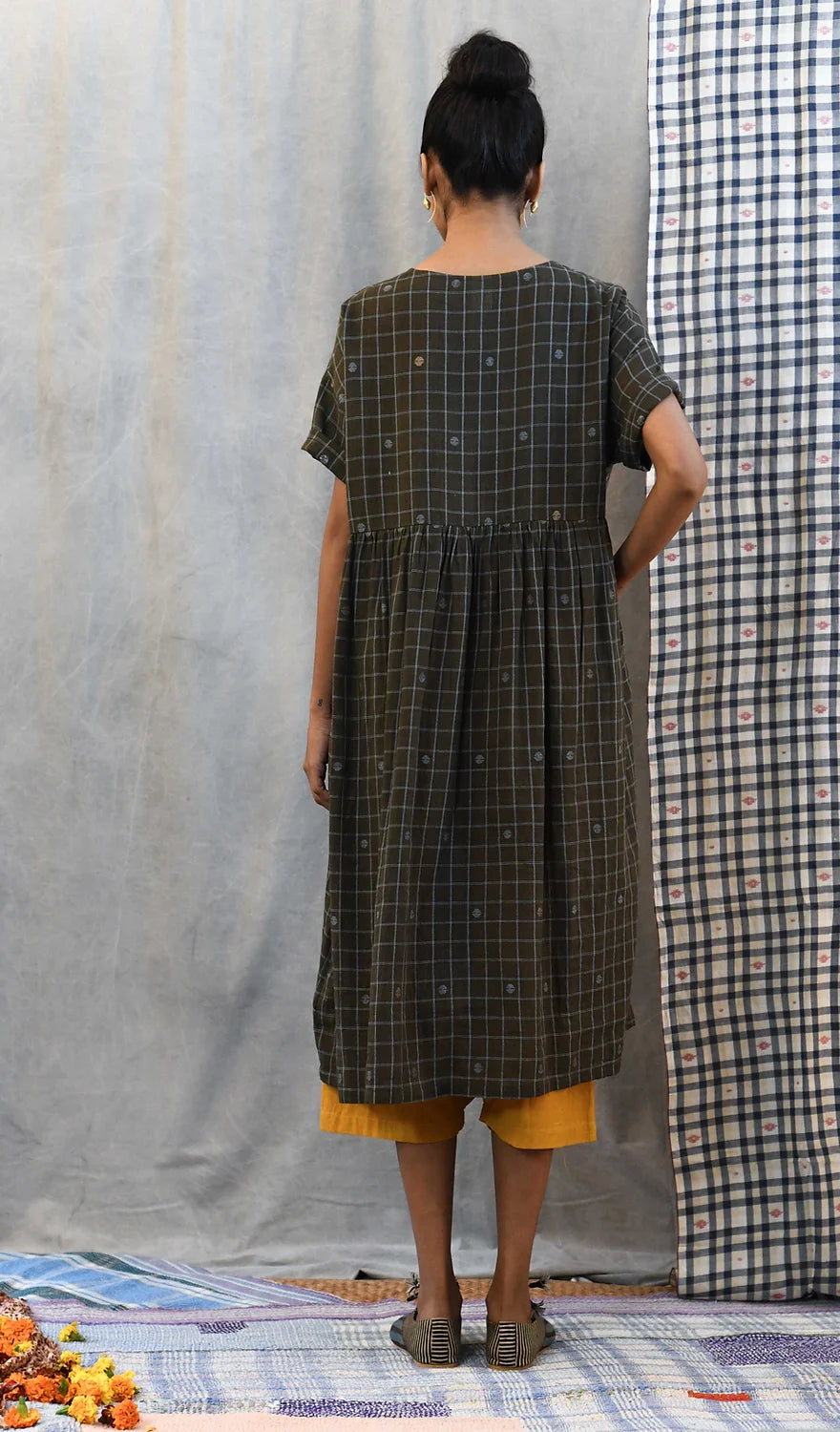 Jamdani Handloom Wan Chai Dress in Brown