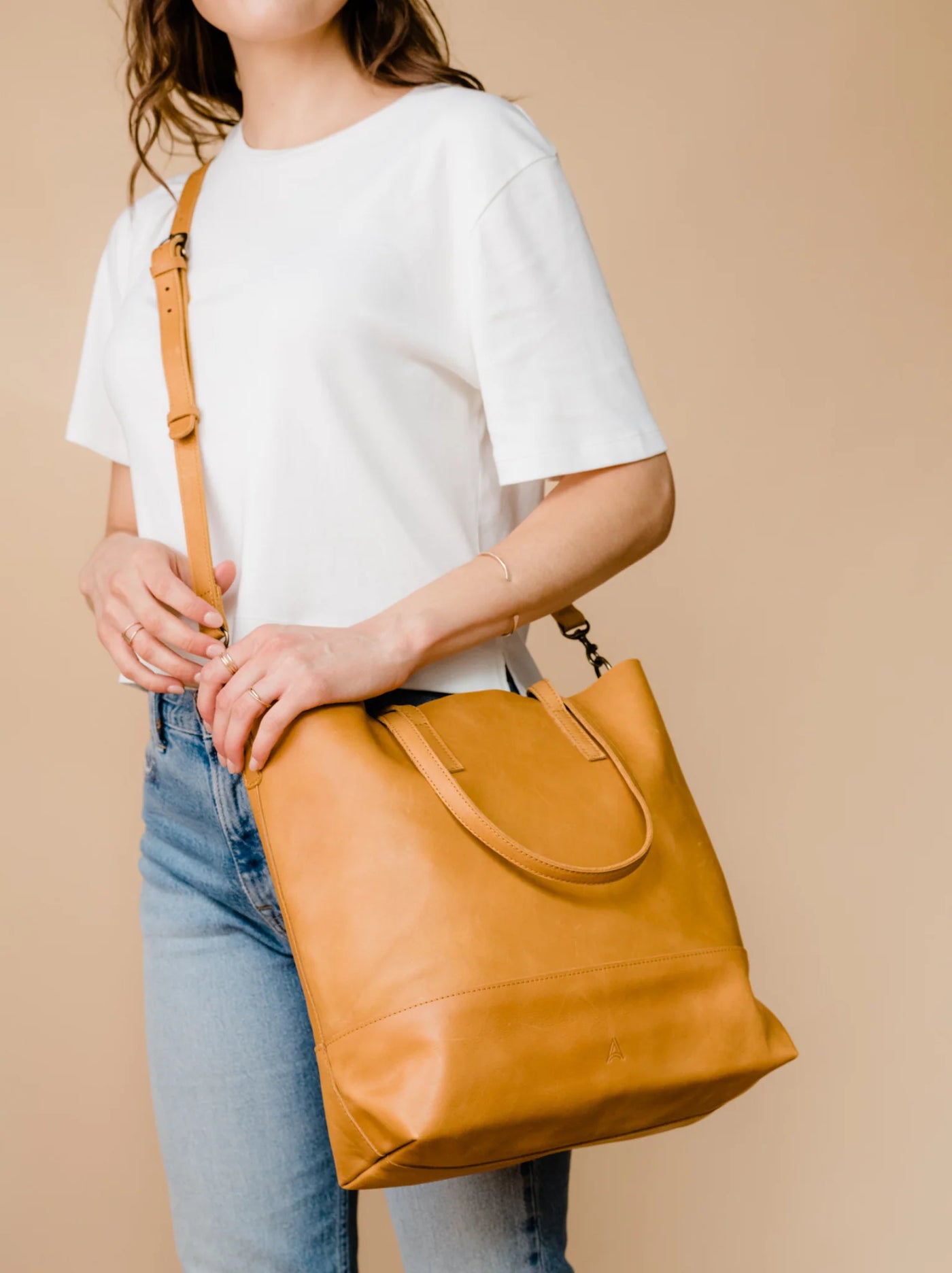 Abera Crossbody Tote in Cognac