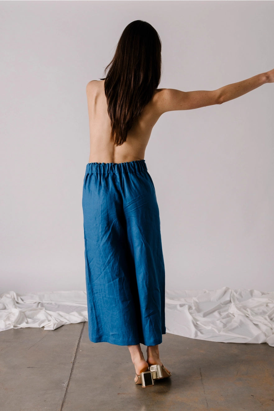 Linen Emil Easy Crop Pant in True Blue