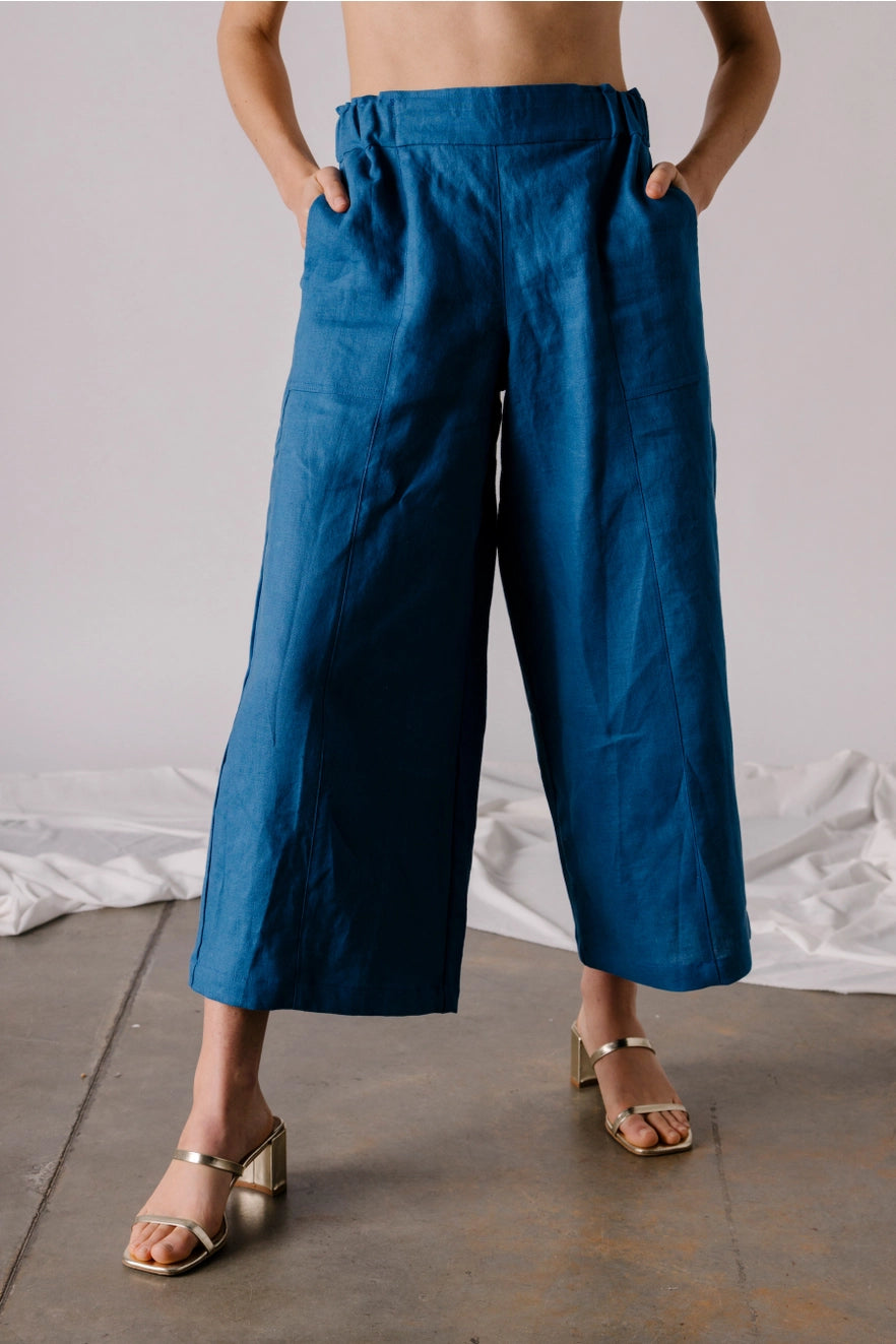 Linen Emil Easy Crop Pant in True Blue