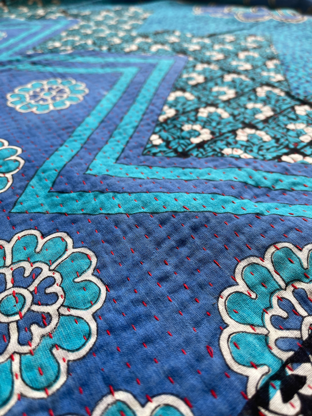 Surprise Vintage Kantha Quilt Queen Size Assorted Pattern Koraa